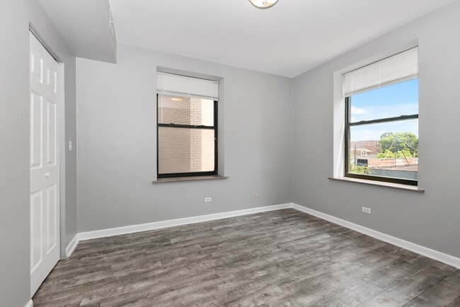 property at 7203 S Yates Blvd