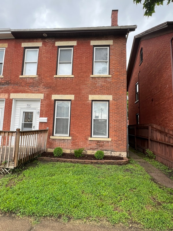 property at 933 White St