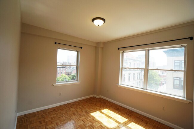 84 Bloomfield St in Hoboken, NJ - Building Photo - Building Photo