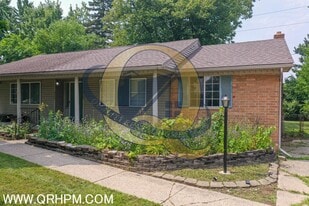 3509 Ridgecliffe Dr in Flint, MI - Building Photo