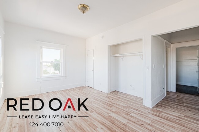 1136 S Alvarado St