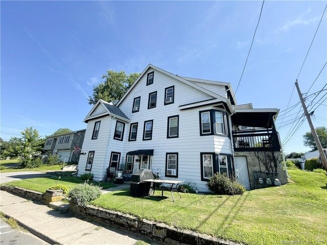 property at 91 Willow St
