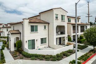 Candlewood Villas Apartments