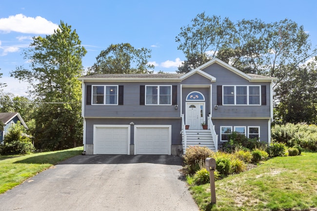 property at 4 Crest Ave