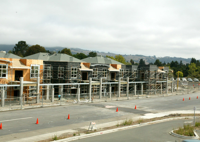 The Arbors in Rohnert Park, CA - Building Photo - Building Photo