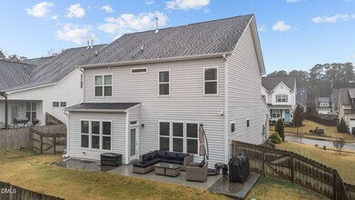352 Cascade Hills Ln in Wake Forest, NC - Building Photo - Building Photo