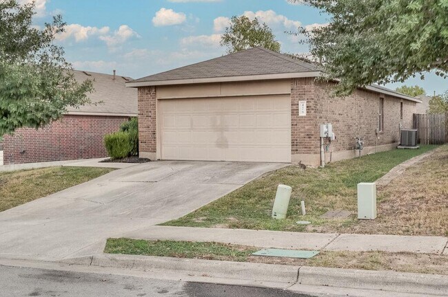 476 Moonwalker Trail in Buda, TX - Building Photo - Building Photo