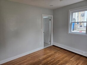 155R Nahant Rd, Unit 2 in Nahant, MA - Building Photo - Building Photo