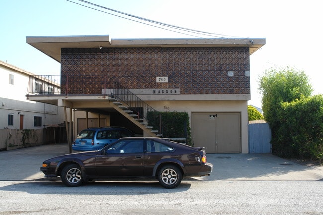 740 Masson Ave in San Bruno, CA - Building Photo - Building Photo