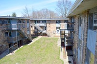 Bally Vaughn Apartments in Springfield, IL - Building Photo - Building Photo