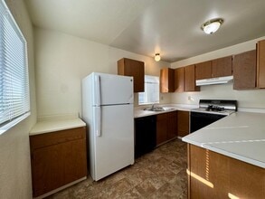 3280 West End Rd in Arcata, CA - Building Photo - Building Photo