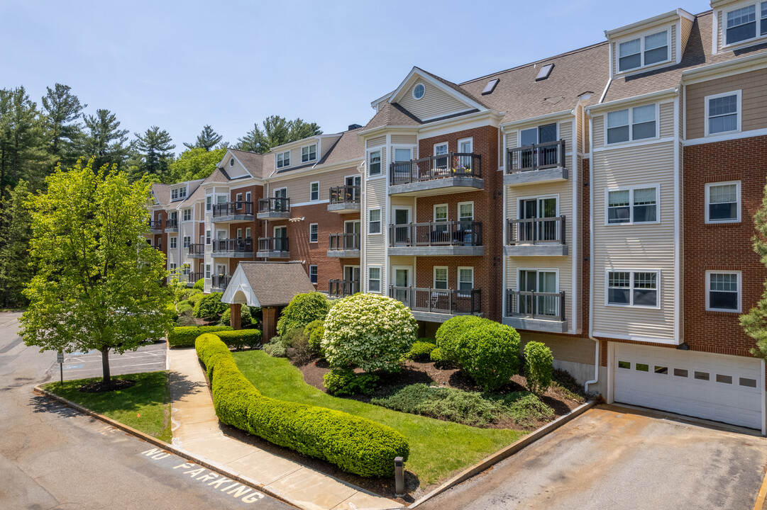 Warner Woods in Concord, MA - Building Photo