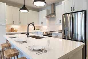 The Whitby Birmingham in Birmingham, AL - Building Photo