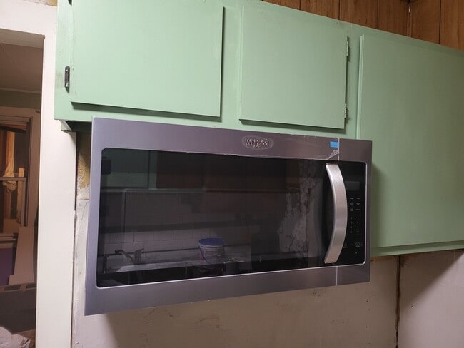 918 5th Ave, Unit TH-409 in Rock Island, IL - Foto de edificio - Building Photo