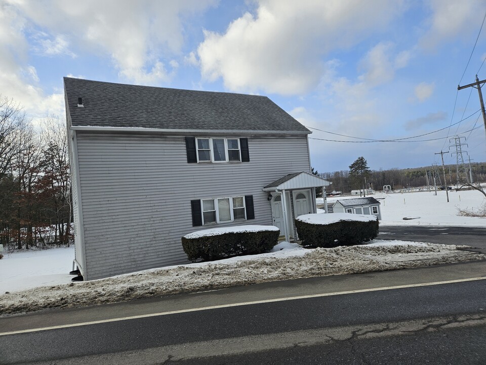 912 Burdeck St, Unit 1 in Schenectady, NY - Building Photo