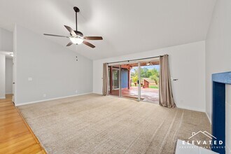 2529 Buss Dr in Santa Rosa, CA - Building Photo - Building Photo