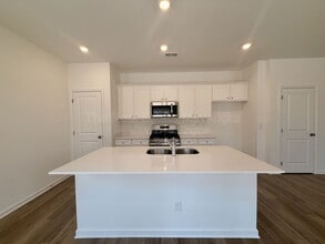 100 Saddlebred Wy in Rossville, GA - Building Photo - Building Photo