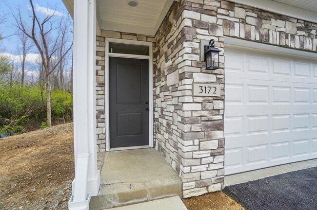3174 Cobblestone Ln in Kettering, OH - Building Photo - Building Photo