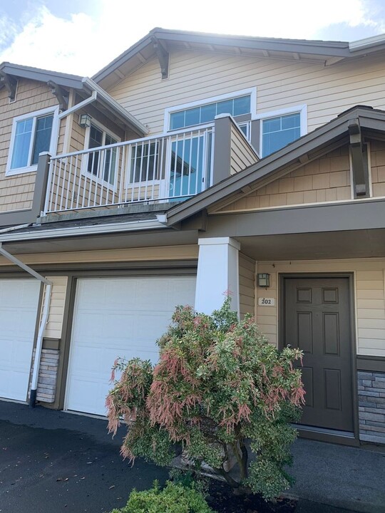 14720 SW Sandhill Loop in Beaverton, OR - Foto de edificio