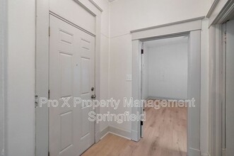 214 W Madison St in Springfield, MO - Building Photo - Building Photo