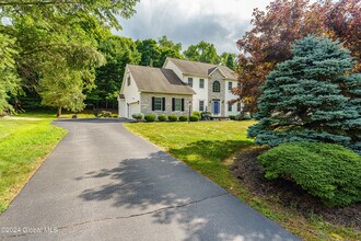 20 Birch Hill Rd in Ballston Lake, NY - Building Photo - Building Photo