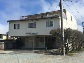 18-22 Varda Lndg in Sausalito, CA - Foto de edificio - Building Photo