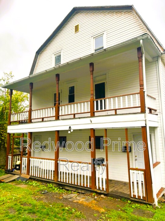 901-903 Coleman Ave in Johnstown, PA - Foto de edificio