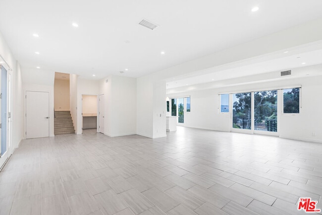 2610 Corralitas Dr in Los Angeles, CA - Building Photo - Building Photo