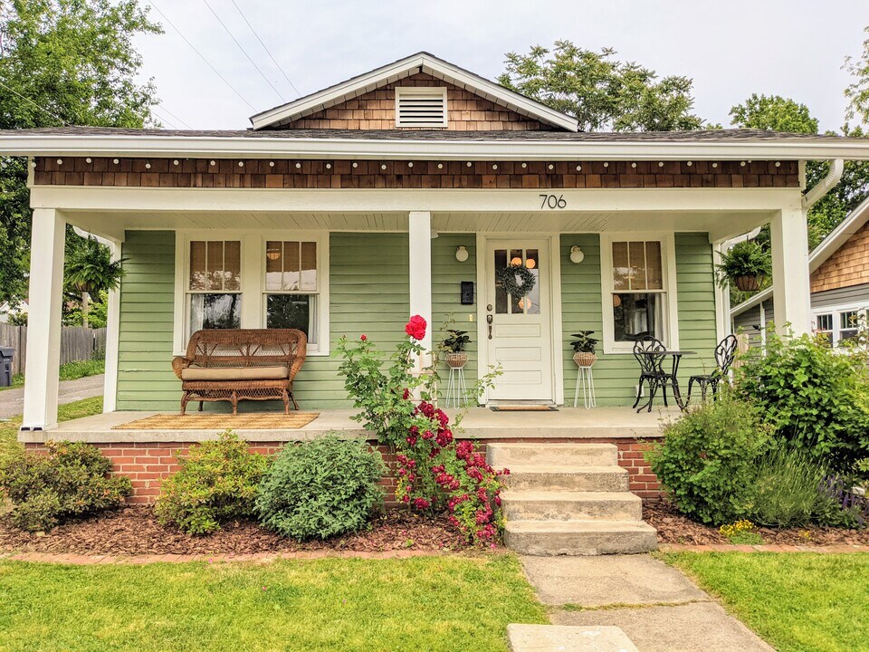 706 Monroe St in Knoxville, TN - Building Photo