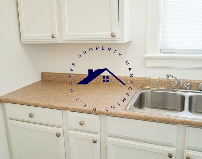 property at 15805 Baylis St