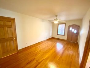 5115-B Huntington Ave in Newport News, VA - Building Photo - Building Photo