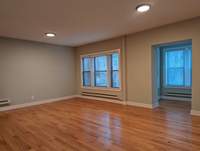4423 N Wolcott Ave, Unit #4421-A3 in Chicago, IL - Building Photo - Building Photo