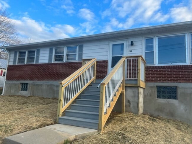 property at 212 Taylor St