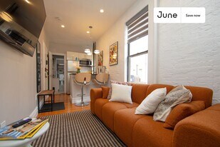 826 9th Ave, Unit 5RN in New York, NY - Building Photo