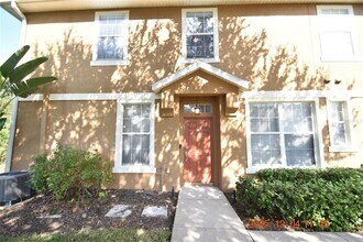 6737 Eagle Feather Dr in Riverview, FL - Building Photo - Building Photo