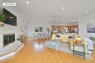 17 Oceanview Dr in Southampton, NY - Foto de edificio - Building Photo