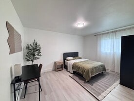 270 W Blaine St in Riverside, CA - Building Photo