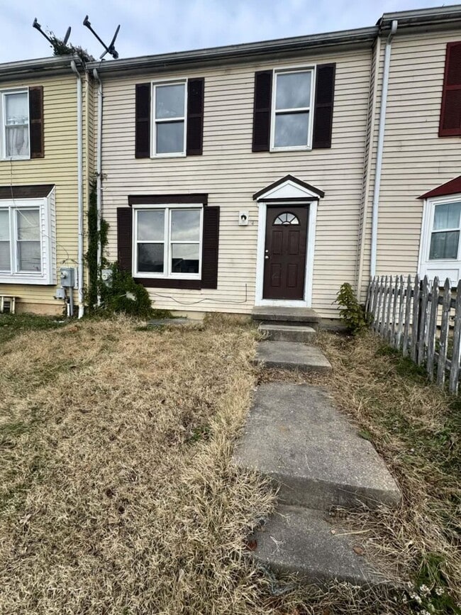 property at 4 Bykes Ct