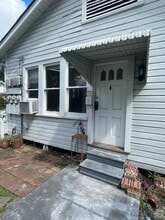 917 Myrtle Plz, Unit C in Lafayette, LA - Building Photo - Building Photo