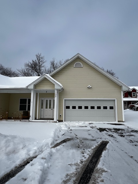 4 Huntville Rd in Fairfax, VT - Building Photo