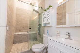 367 Leslie Dr in Hallandale Beach, FL - Building Photo - Building Photo