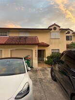 6460 NW 192nd Terrace in Hialeah, FL - Building Photo