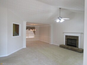 1339 River Club Dr NE, Unit 242 in Conyers, GA - Building Photo - Building Photo