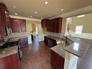 352 Plymstock Dr in Mcdonough, GA - Building Photo - Building Photo