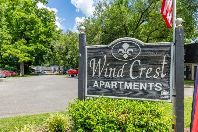 Wind Crest Apartments & Townhomes