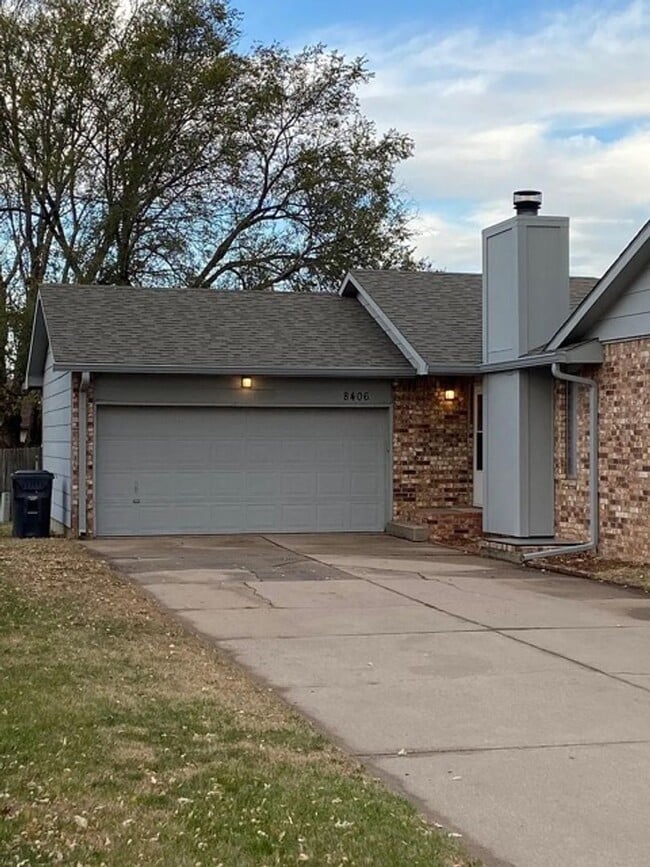 8404-8406 W Thurman St in Wichita, KS - Foto de edificio - Building Photo