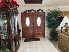 204 191st St in Sunny Isles Beach, FL - Building Photo - Building Photo