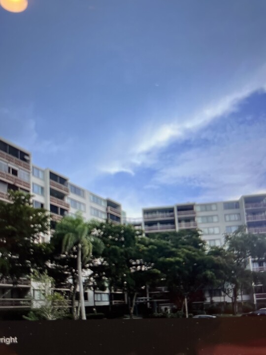 4222 Inverrary Blvd, Unit 4805 in Lauderhill, FL - Building Photo