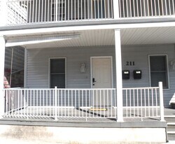 211 S Spruce St, Unit A in Lewistown, PA - Building Photo