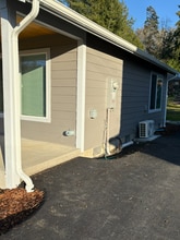 3028 Pine Rd NE in Bremerton, WA - Building Photo - Building Photo